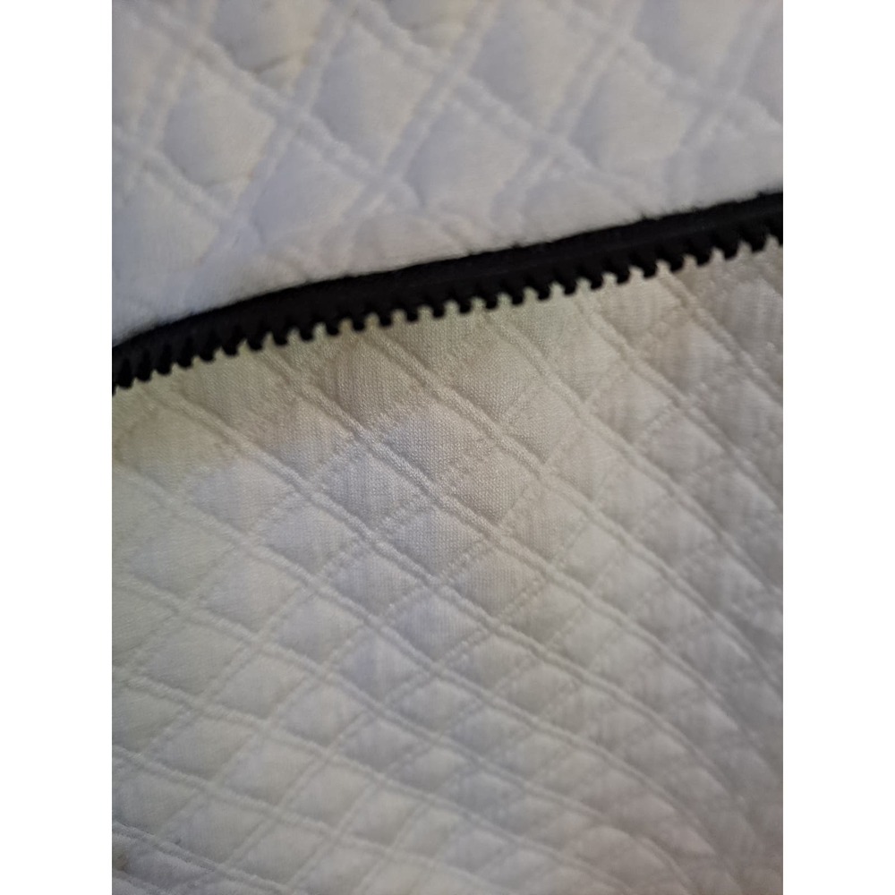 Caroline Rose Quilted White Full‎ Zip Vest Size Medium - Picture 3 of 7